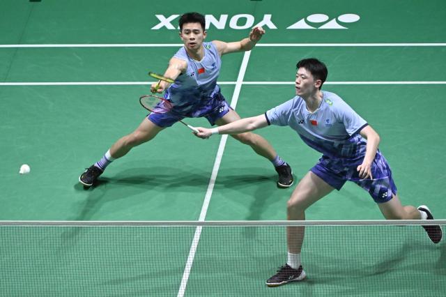 1736692033306043520.jpg (体育)(11)羽毛球——马来西亚公开赛:陈柏阳_刘毅晋级男双决赛XxjpseC007003_20250112_PEPFN0A001.jpg